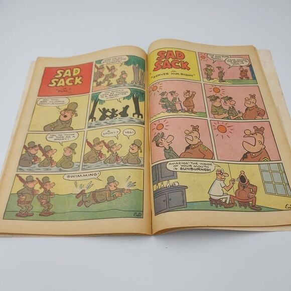 sad sack's army life parade #‎ 33 - Picture 3 of 4